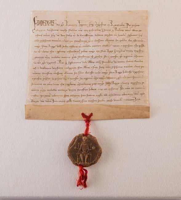 Bari: Basilica of Saint Nicholas, Museum, Focaccia Tasting - Why Choose This Tour in Bari?