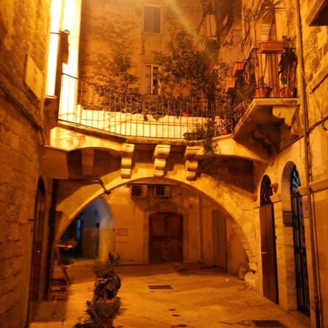 Bari: Ghosts and Legends Walking Tour - Discovering Gothic Arches and Their Dark Stories