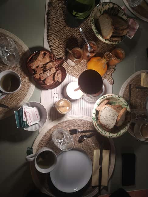 Bari: narrated extra virgin olive oil tasting with aperitif - How to Taste Like a Professional: Expert Guidance