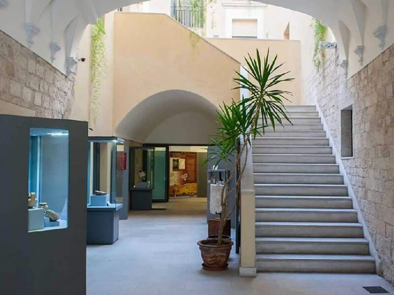 Bari: Simi Palace and Byzantine Church Tour with Ticket - Key Points