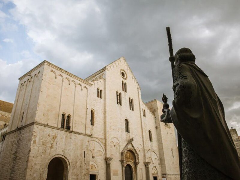 Bari: St. Nicholas Basilica and Crypt Guided Tour - Key Points
