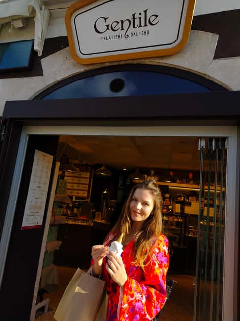 Bari: Street Food Walking Tour with a Local Guide - Highly Praised Guides and Overall Experience