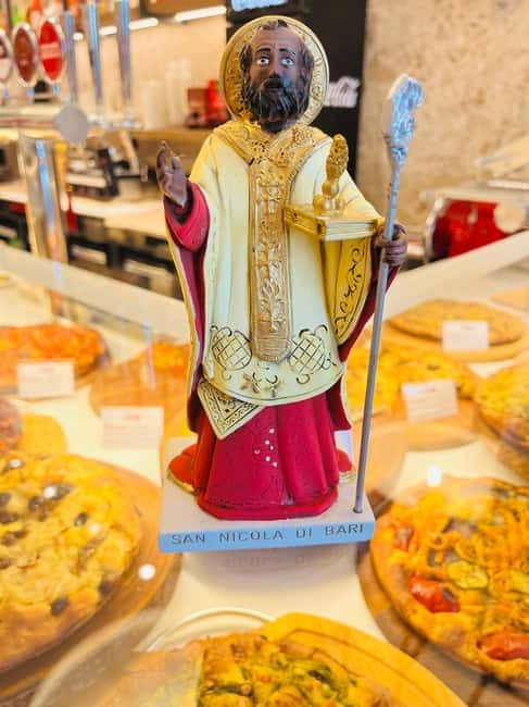 Bari Sunset and Tapas: Street Food Tour with Local Guide - Tasting Octopus Sandwiches with Simple, Fresh Flavors