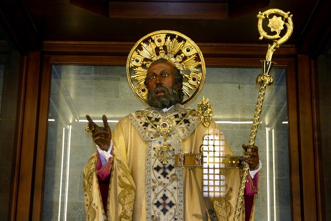 Bari Walking tour in small group - Discover the Norman Swabian Castle from the Outside