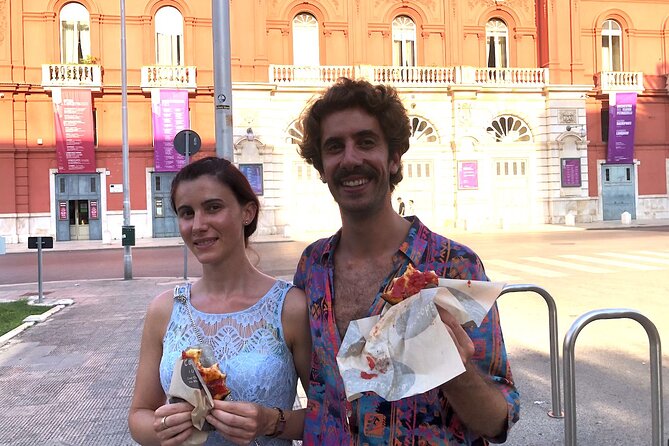 Bari Walking tour in small group - Explore Piazza Mercantile, the Commercial Hub