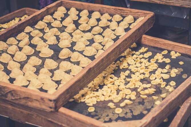 Bari Walking Tour with Pasta Experience - Practical Details: Group Size, Meeting Point, and Booking Tips