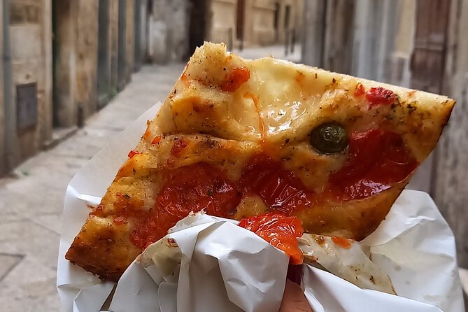Baris Ultimate Street Food Tour - Small Group by Do Eat Better - Starting Point in the Heart of Bari Vecchia