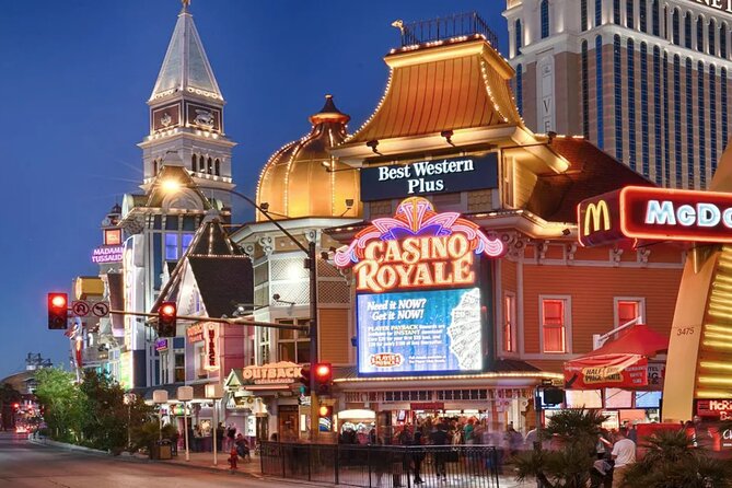 Bars Unknown: The Original Las Vegas Strip Bar Crawl - Strolling Through The LINQ Promenade