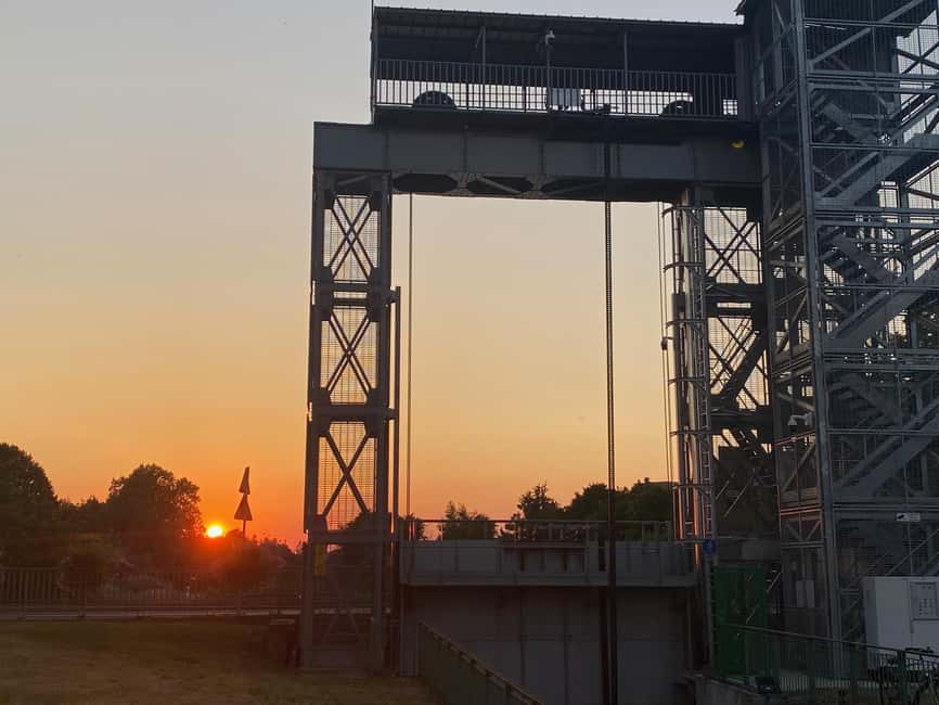 Basel: Fancy a bike tour through 3 countries in 60 minutes? - Scenic Stops and Unique Landmarks
