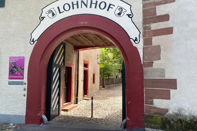Basel's Portrait Self-Guided Audio City Tour - Wander Through the Narrow Lanes to Schlüsselberg