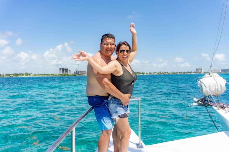 Basic Tour Isla Mujeres and Open bar - Explore Isla Mujeres with Flexibility and Free Time