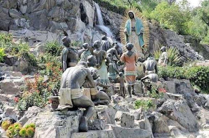 Basilica of Guadalupe with transport + tamales and atole - Navigating the Busy Basilica Complex with Guided Assistance