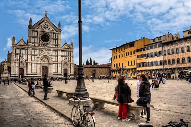 Basilica Santa Croce: "Walking Among the Masters of Florence" - Practicalities: Meeting Point and Group Size