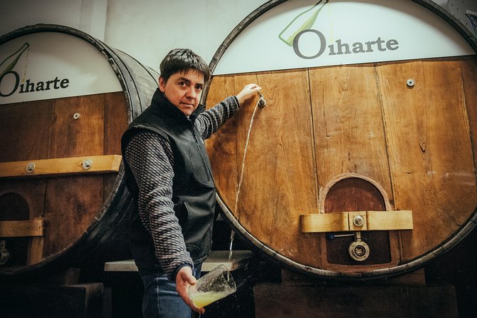 " Basque Farm House & Cider house" tour + meal from San Sebastian - The Guide and Atmosphere: Knowledgeable and Friendly Hosts