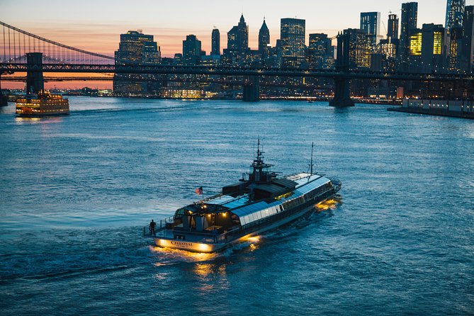 Bateaux New York Dinner Cruise - The Luxurious Atmosphere and Dress Code Expectations
