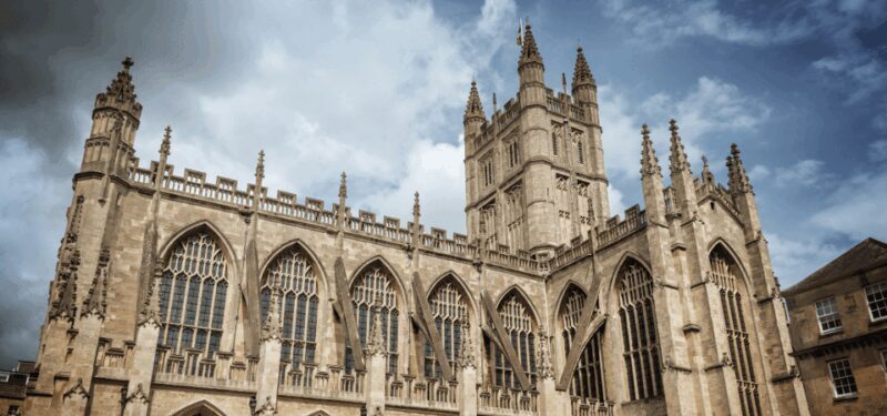 Bath : 2 Hour Historic Walking Tour With An App - Admiring Gothic Architecture at Bath Abbey