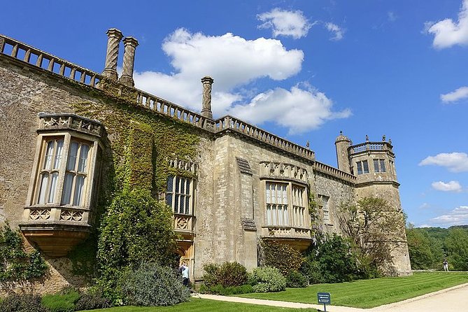 Bath and the Cotswolds Day Tour from Southampton - Charming Villages of the Cotswolds: Castle Combe and Lacock