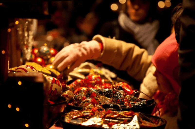 Bath: Christmas Market and City Highlights Walking Tour - Key Points