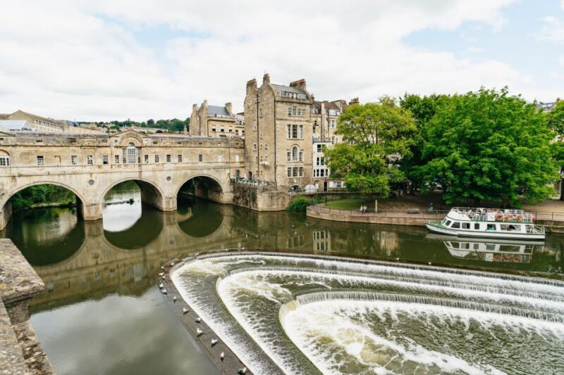 Bath: City Walking Tour with Optional Roman Baths Entry - The Experience of Walking with Expert Guides