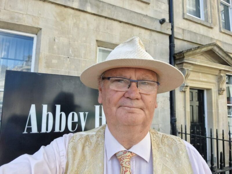 Bath: Guided Walking Tour - Starting Point at The Abbey Hotel North Parade