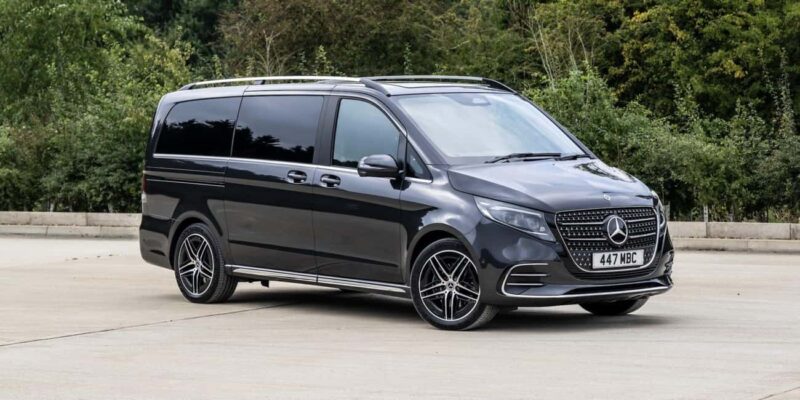 Bath: Stonehenge & Salisbury Private Tour with Archaeologist - Visiting Stonehenge with an Archaeologist’s Perspective