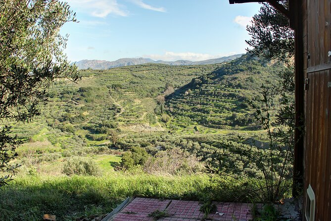 Battle of Crete WW2 Private Tour (price per group of 6) - Customization Options and Additional Features