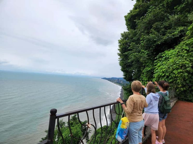 Batumi: Exploring Botanical Garden + Family Wine Tasting - Exploring Batumi’s Botanical Garden and Family Wine Tasting