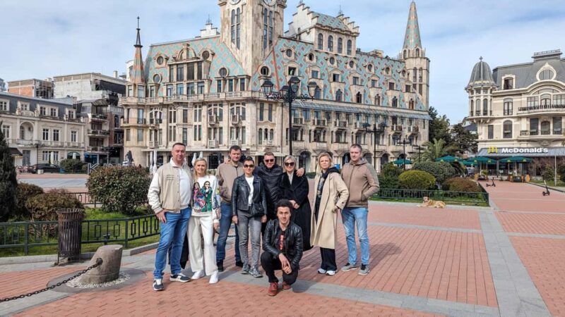 Batumi: Guided Night Walking Tour With Welcome Drinks - Explore Batumis Evening Charm with a Guided Night Walk