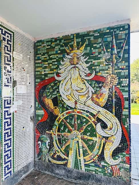 Batumi: Mosaics and Soviet History Private Walking Tour - Insights into Batumi’s Soviet Past and Architectural Style
