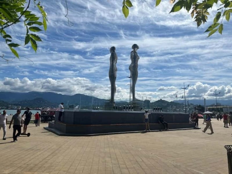 BATUMI: Private, Walking Tour + Tasting of Georgian Wines - Discover Batumi’s Architectural and Cultural Gems