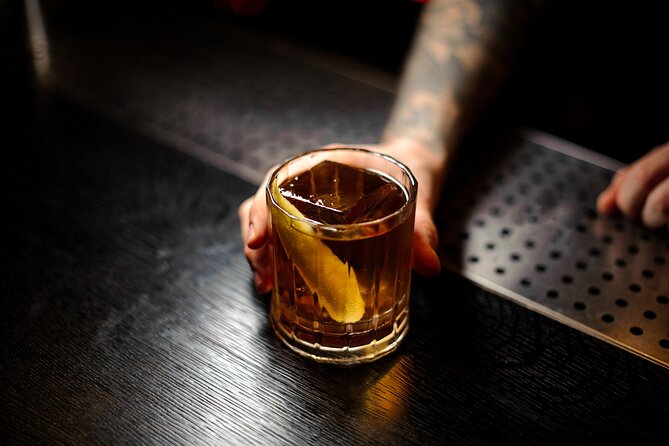 Bay Street Bastards Pub Crawl Shared Tour in Charleston - Exploring the Dark Past at First Citizens Bank