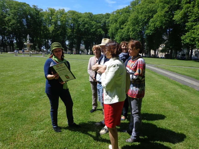 Bayeux: 9.30 DAILY 2-HOUR WALKING GROUP CITY TOUR IN ENGLISH - Who This Tour Is Best For