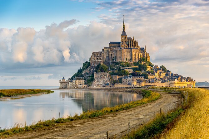 Bayeux Mont Saint-Michel Private Full-Day Tour - Discover Mont Saint-Michel in Comfort and Style for $601.93