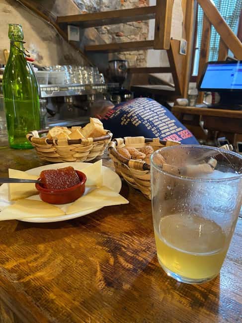 Bayonne: Guided Food Walking Tour (with Food and Drinks) - Inside a Traditional Trinquet and Its Culinary Offerings