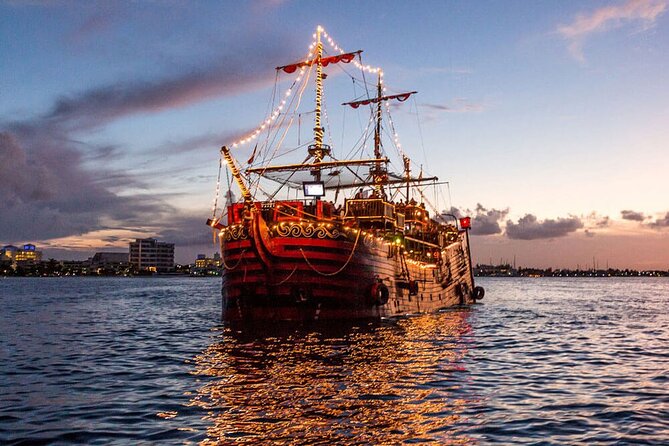 Be amazed with PIRATE SHOW in Cancun, includes Dinner & Open Bar - Dinner Choices and Buffet Offerings