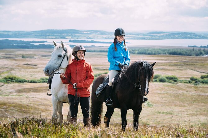 Beach & countryside horse riding outside Westport. Guided. 1 hour - Meeting at Carrowholly Stables for a Scenic Horse Ride