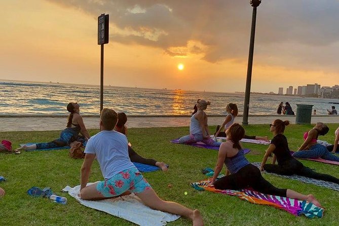 Beach Yoga on Waikiki with Diamondhead Backdrop - Key Points