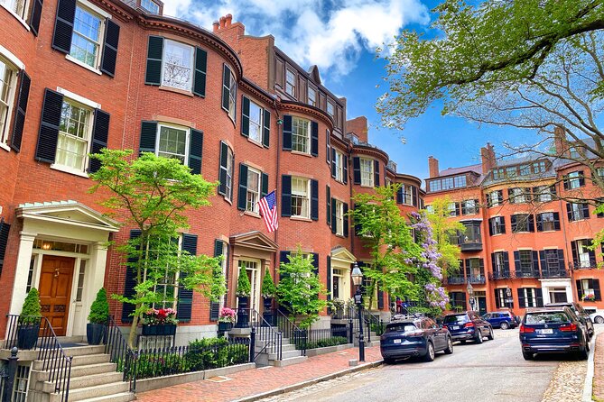Beacon Hill + Back Bay History + Photo Walking Tour(SMALL Group) - The Guide’s Expertise and Personal Touches