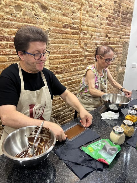 Bean to Bar Chocolate Workshop in Barcelona - Accessibility and Practical Information