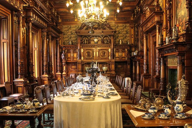 Bear Sanctuary, Bran (Dracula) Castle, Peles Castle From Brasov - Discovering the Legend of Dracula at Bran Castle