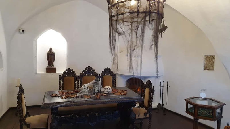 Bear Sanctuary, Dracula's Castle and Brasov | Private Tour - Practicalities: What to Bring and Considerations