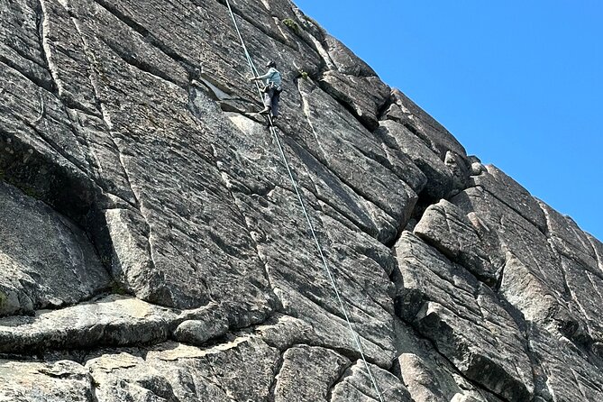 Bear Valley Rock Climbing Introductory Courses - Group Size and Experience Level