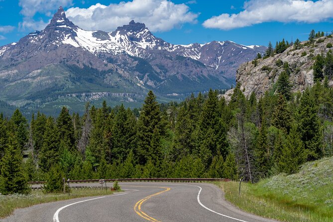 Beartooth Highway Self-Guided Driving Audio Tour - The Iconic Mountain Pass and Elevation Highlights