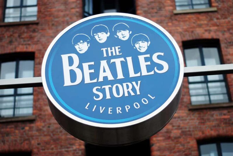 Beatles & Beyond: A Liverpool Legacy Private Tour - Visiting St George’s Hall and Its Cultural Significance