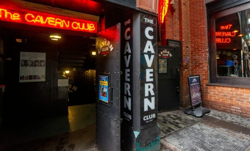 Beatles Famous Walking Tour Of Liverpool-Shore Excursion - Visiting the Iconic Liverpool Waterfront and the Beatles Statue