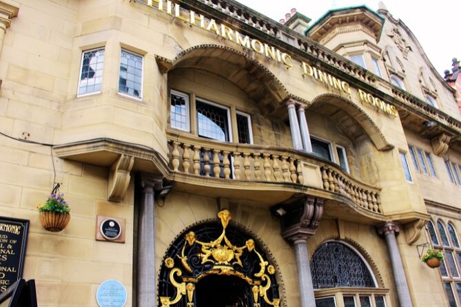 Beatles Maniacs Private Exclusive Experience with Guide - Liverpool’s Waterfront and Cultural Heritage