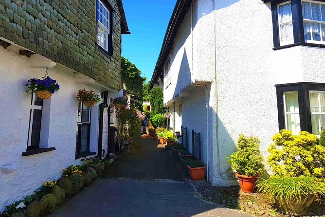 Beatrix Potter Afternoon Half Day - includes Hill Top and Cruise - Starting with Windermere and Bowness: Convenient Meeting Points