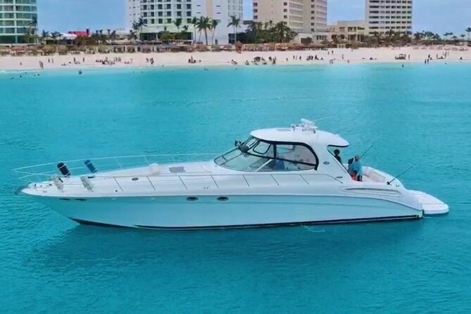 Beautiful SUNDANCER 60ft Private yacht / 18PAX 25P15 - Visiting Isla Mujeres or Exploring Cancun Bay