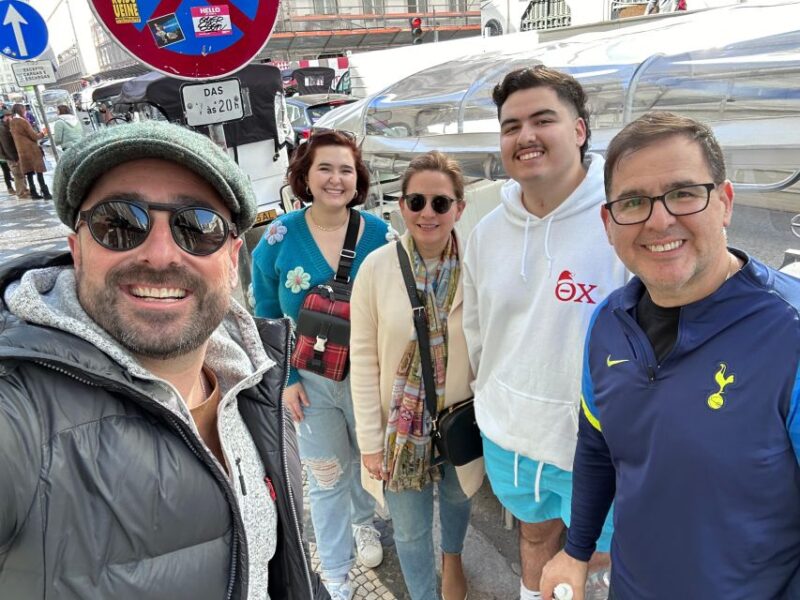 Beautiful Tuk Tuk tour around the most historical sites - Expert Guidance and Personalized Experience