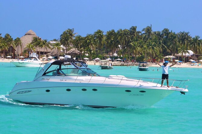 Beautiful Yacht SeaRay 48ft / 15PAX 25P16 - Discover the Elegance of a Private 48-Foot Sea Ray Yacht in Cancun